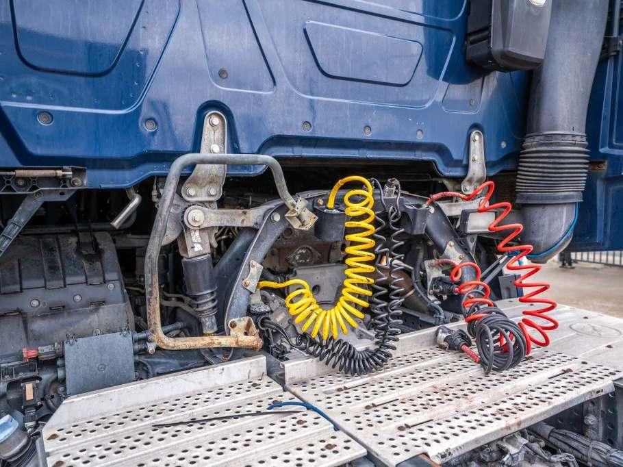 Mercedes-Benz ACTROS 1846+ADR Photo 8