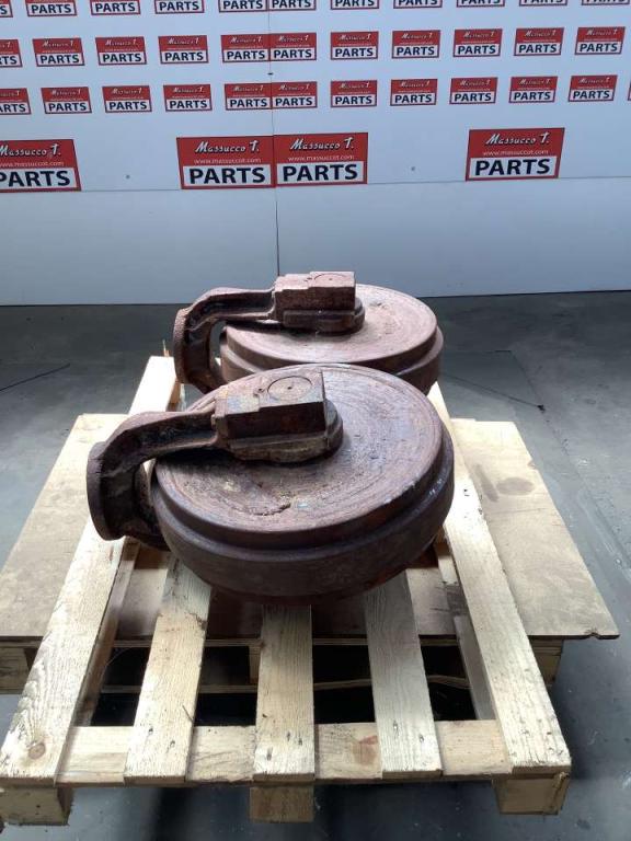 Idler wheel for Hitachi ZX160LC Photo 1