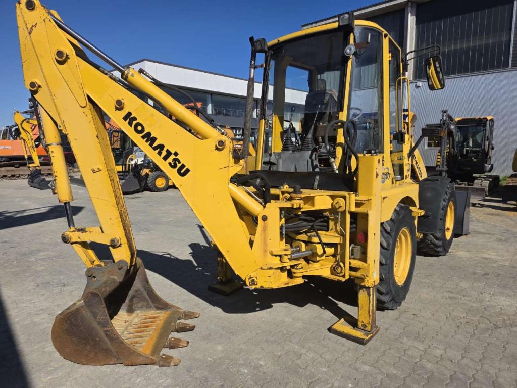 Komatsu WB 70 A Photo 10