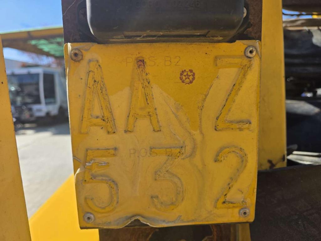 Komatsu WB 70 A Photo 21
