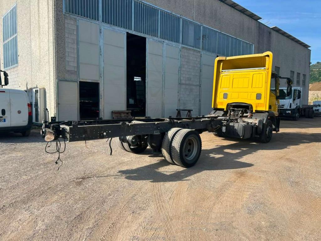 Iveco EUROCARGO CUBE 120E28P Photo 10