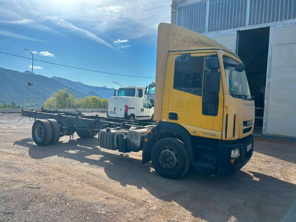 Iveco EUROCARGO CUBE 120E28P Photo 18