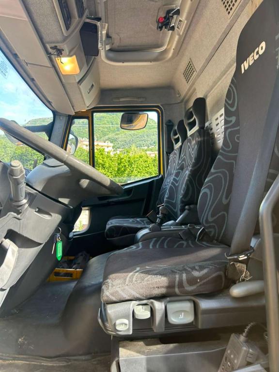 Iveco EUROCARGO CUBE 120E28P Photo 24