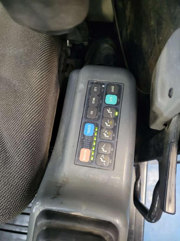 Bobcat E 60 Photo 10