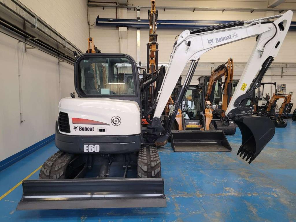 Bobcat E 60 Photo 6