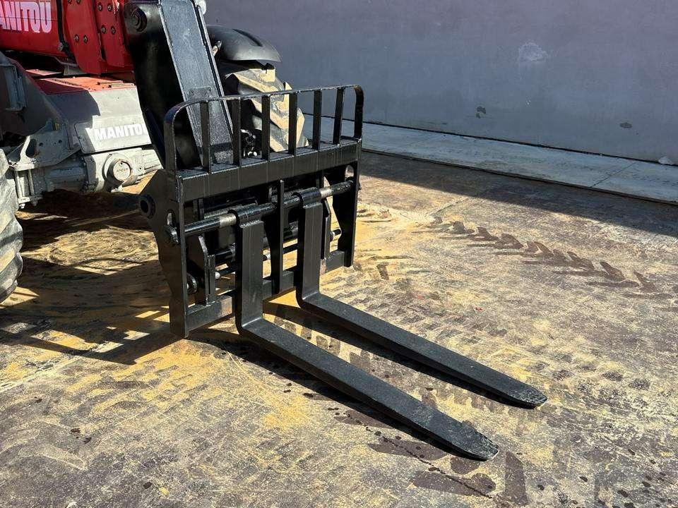 Manitou MT932 4x4x4 Photo 5