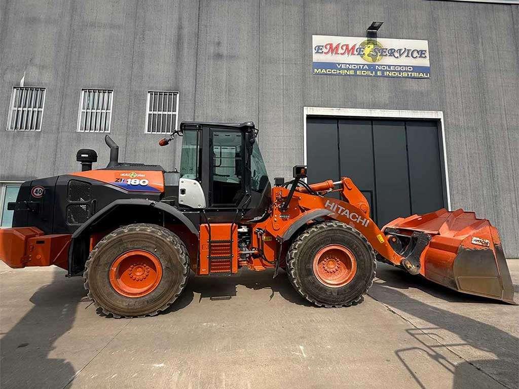Hitachi ZW180-6 Photo 2