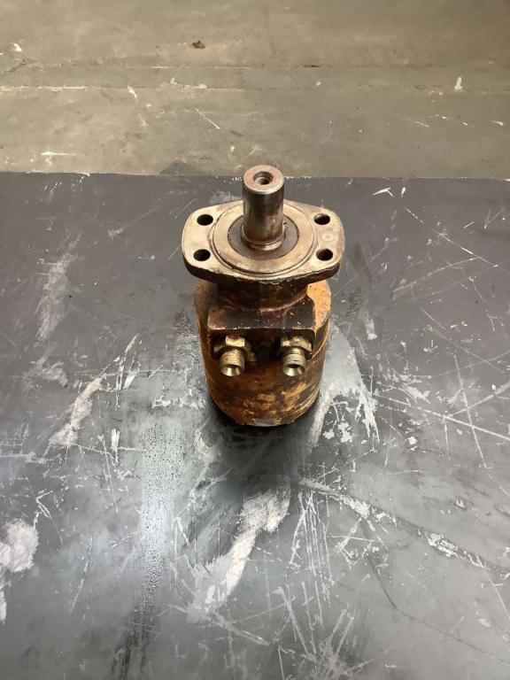 Steering hydrostatic unit for Bitelli BB650 Photo 3