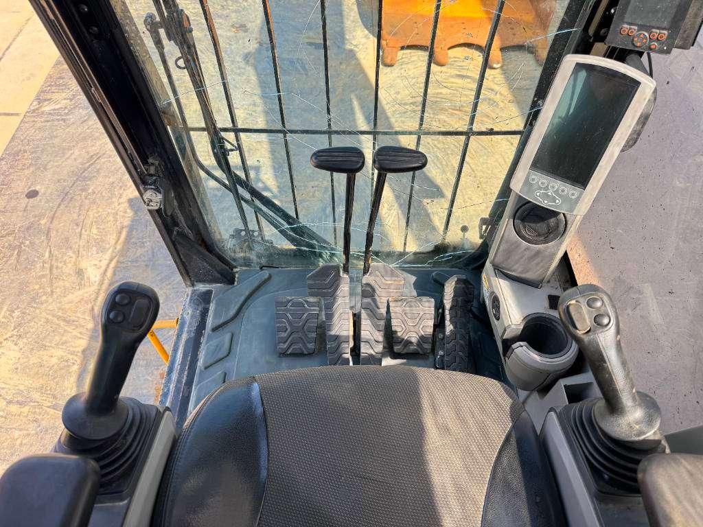 Caterpillar 374FL - Automatic Greasing / Top Condition Photo 9