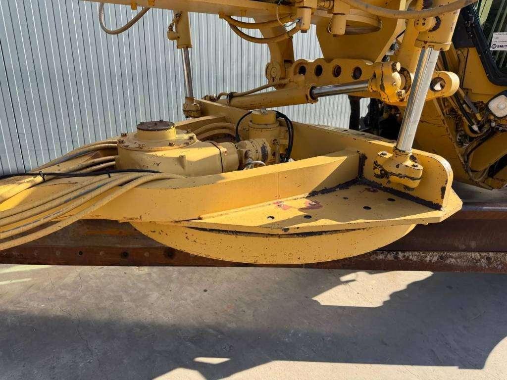 Caterpillar 140H Photo 21