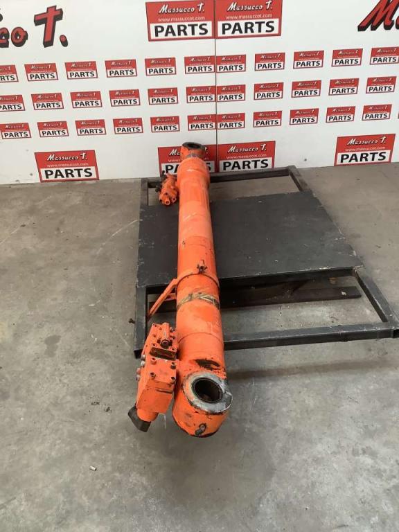Penetration piston for Hitachi EX235 Photo 2