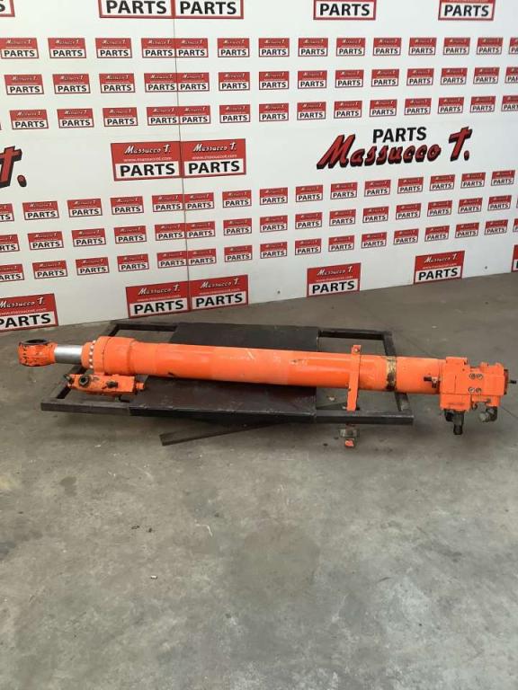 Penetration piston for Hitachi EX235 Photo 3