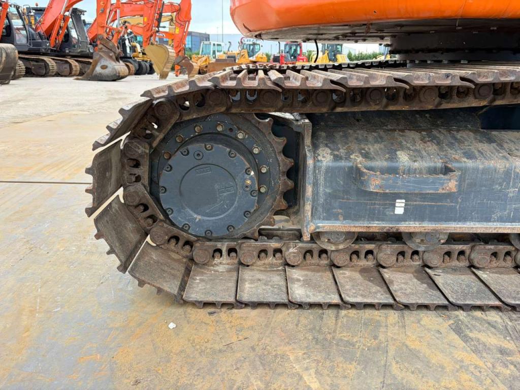 Doosan DX140LCR-7 Photo 17
