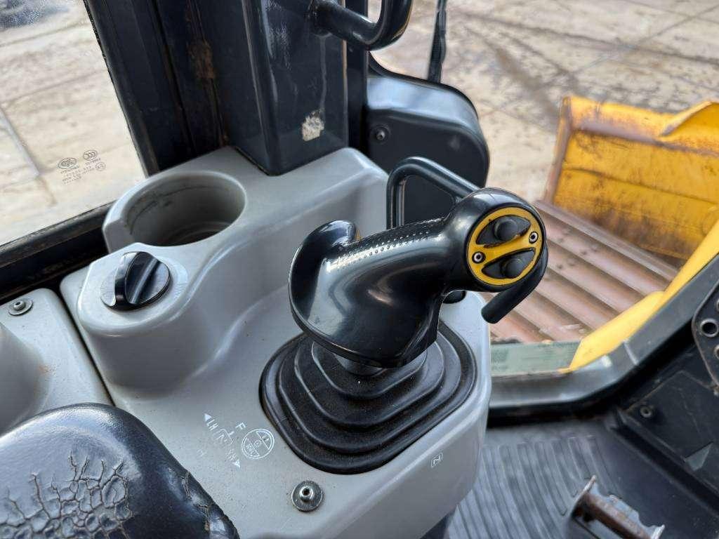 Komatsu D61PX-24 - 6-Way Blade / Ripper Valve / Camera Photo 10