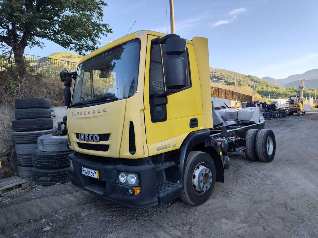 Iveco EUROCARGO CUBE 120E28P Photo 24