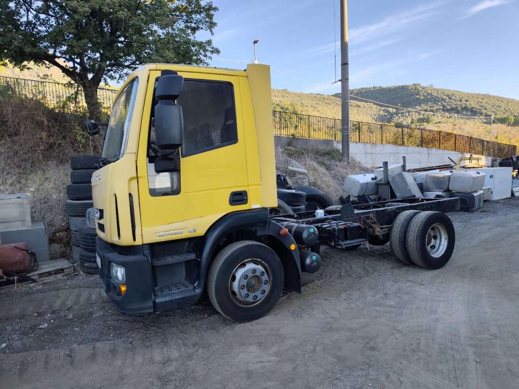 Iveco EUROCARGO CUBE 120E28P Photo 28