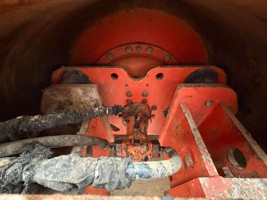 Caterpillar CP74 Photo 13
