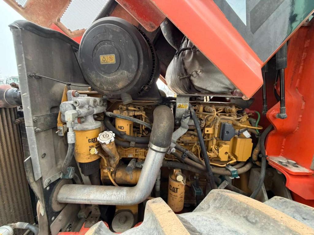 Caterpillar CP74 Photo 26