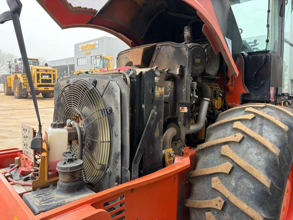 Caterpillar CP74 Photo 27