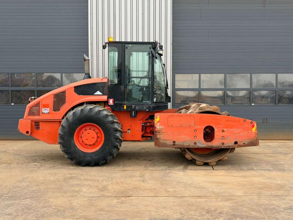 Caterpillar CP74 Photo 6