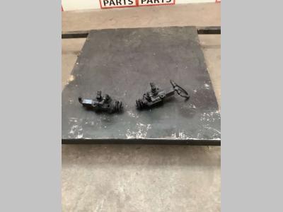 Valve for Hitachi ZW250-6 sold by Massucco T. Srl Area Ricambi