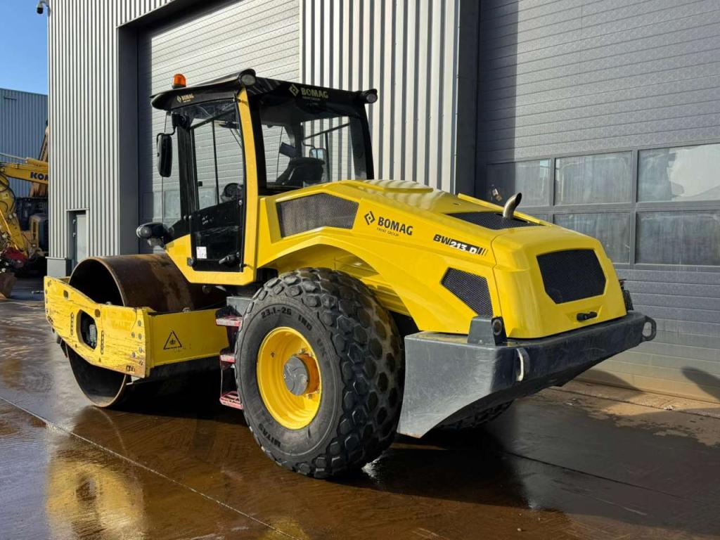 Bomag BW213D-5 Photo 3