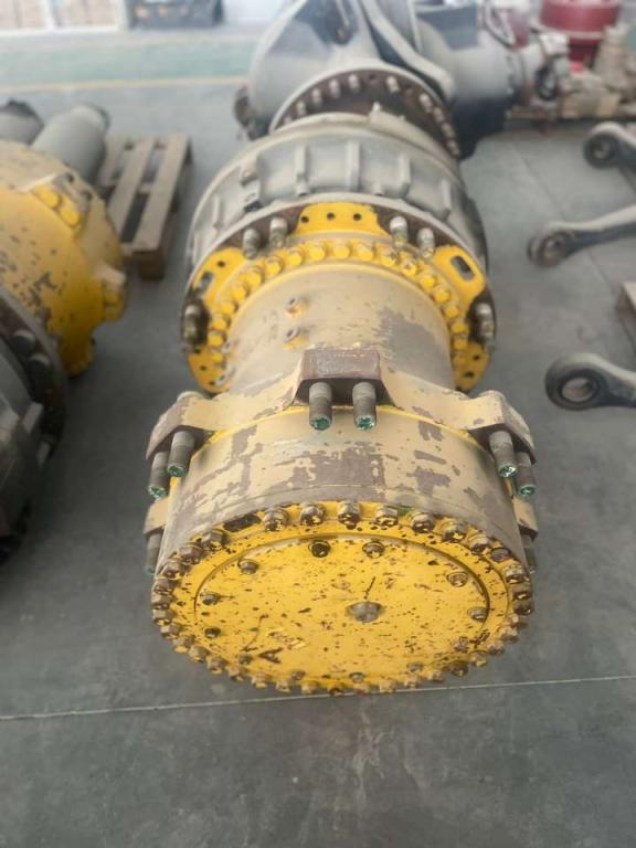 Komatsu HD465-7 Photo 10