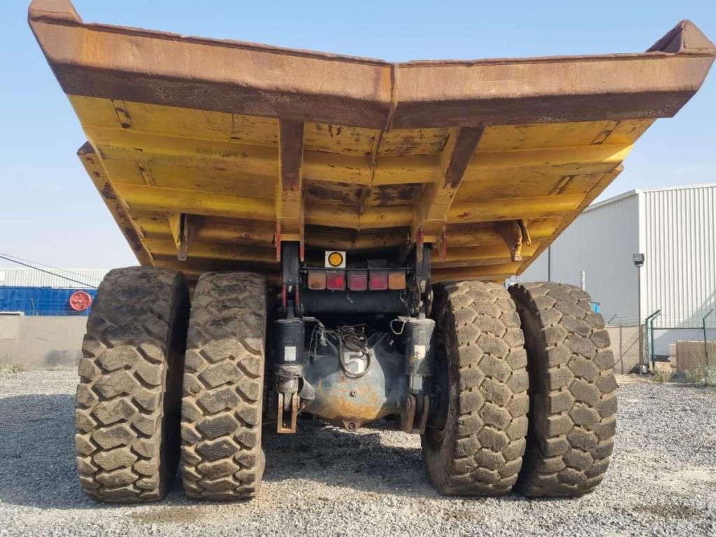 Komatsu HD465-7 Photo 6