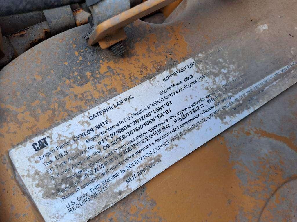 Caterpillar 725C2 Photo 24