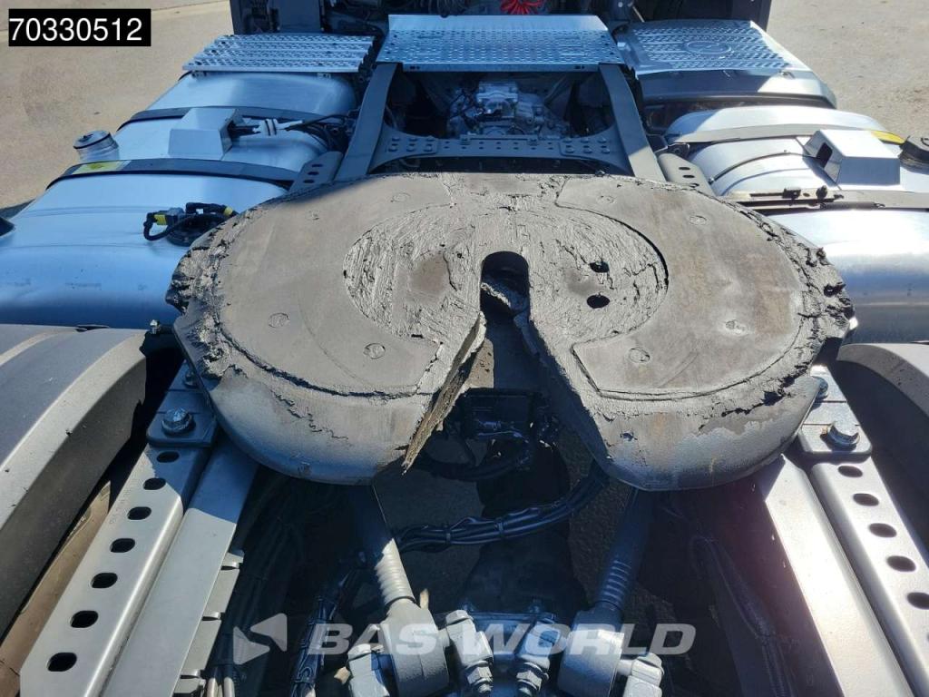 Mercedes-Benz Actros 1851 4X2 BigSpace 2x Tanks M.O.T. Photo 15