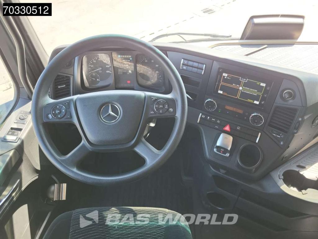 Mercedes-Benz Actros 1851 4X2 BigSpace 2x Tanks M.O.T. Photo 19