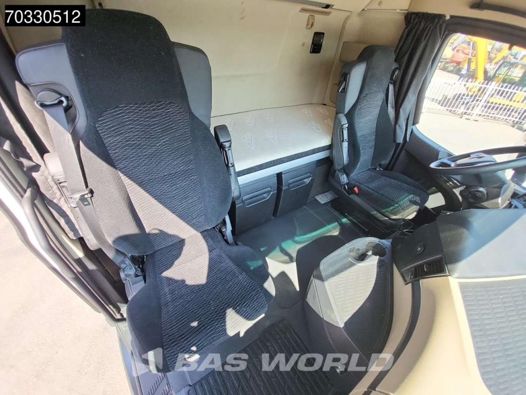 Mercedes-Benz Actros 1851 4X2 BigSpace 2x Tanks M.O.T. Photo 29