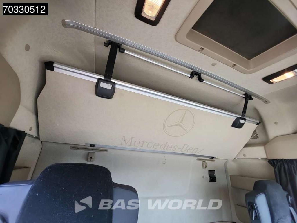 Mercedes-Benz Actros 1851 4X2 BigSpace 2x Tanks M.O.T. Photo 30