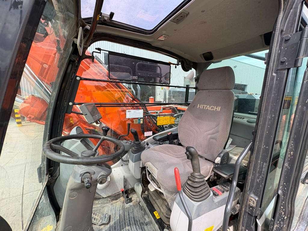 Hitachi ZX140W-6 (3 Pieces available) Photo 8