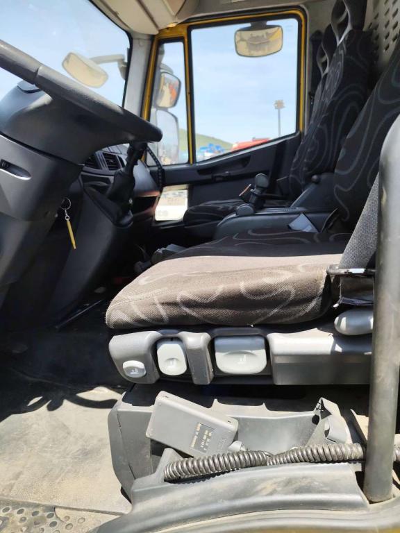 Iveco EUROCARGO 120E28P Photo 24