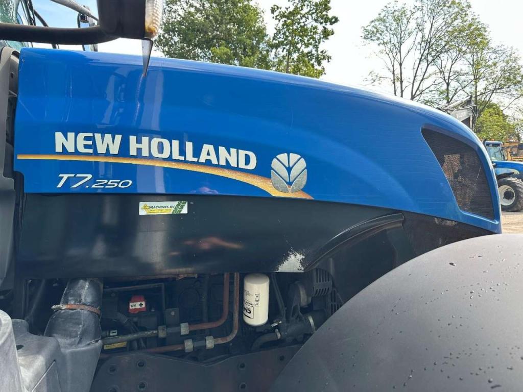 New Holland T7.250 Power Command Photo 14