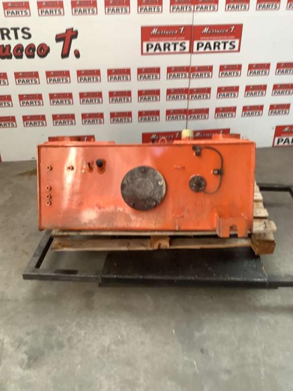 Tank (spare parts) for Hitachi ZW250-6 Photo 3