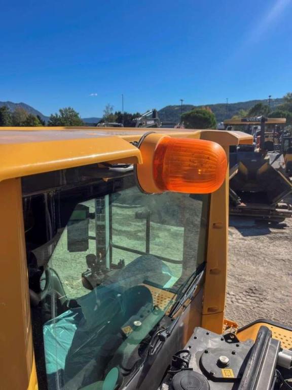 Volvo L120G Photo 22