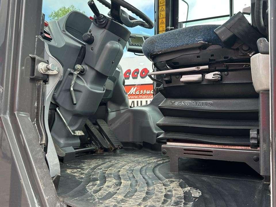 Hitachi ZW310-6 Photo 14