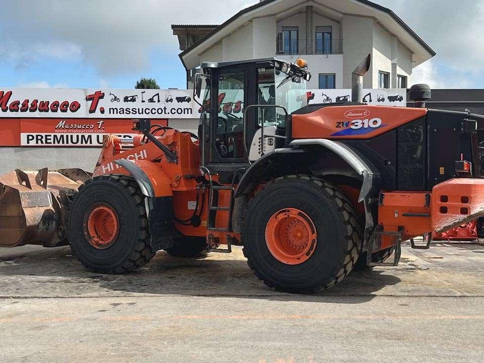 Hitachi ZW310-6 Photo 3