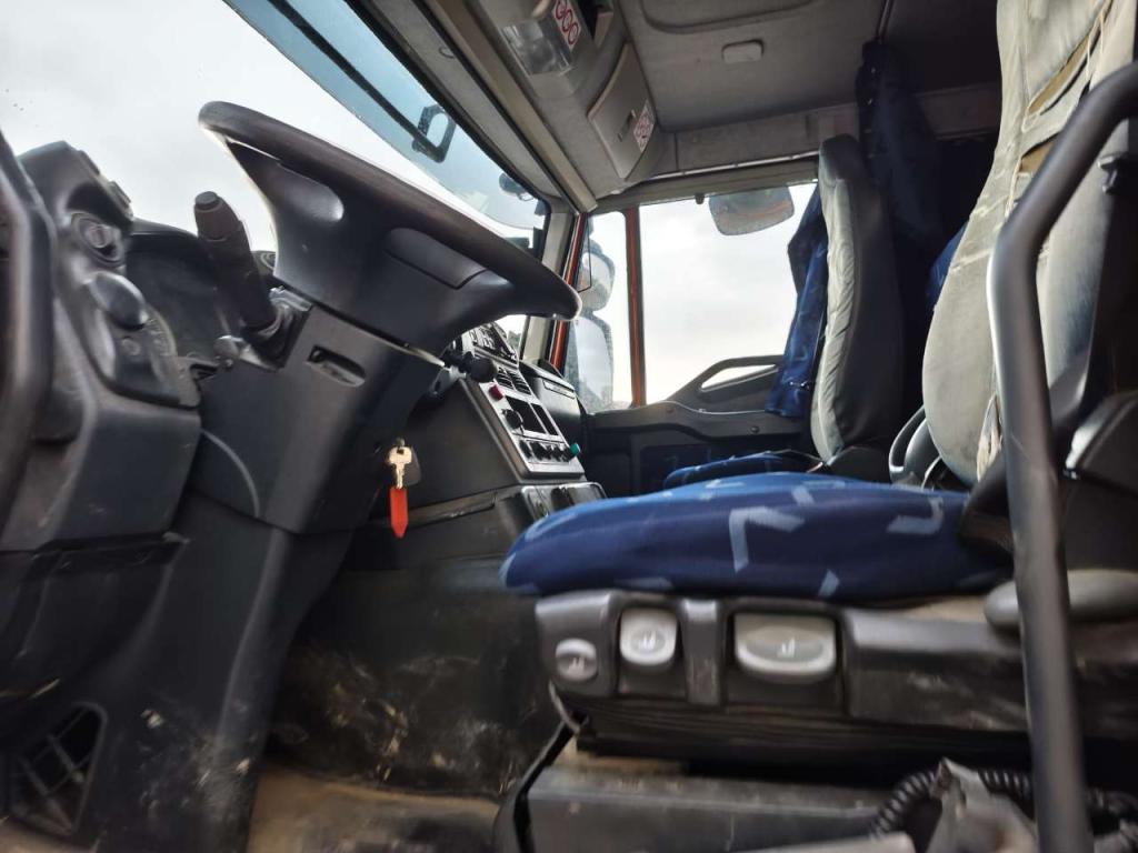 Iveco STRALIS 260S42 Photo 8