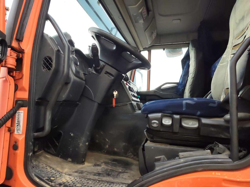 Iveco STRALIS 260S42 Photo 9