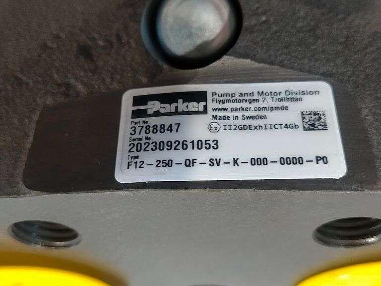 Parker F12 Photo 4