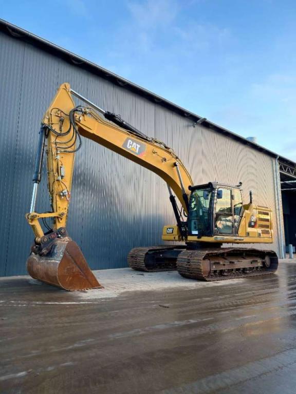 Caterpillar 323 07B Photo 1