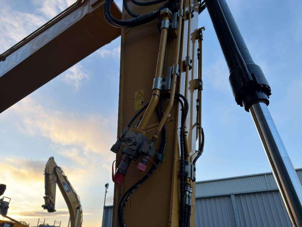 Caterpillar 323 07B Photo 17