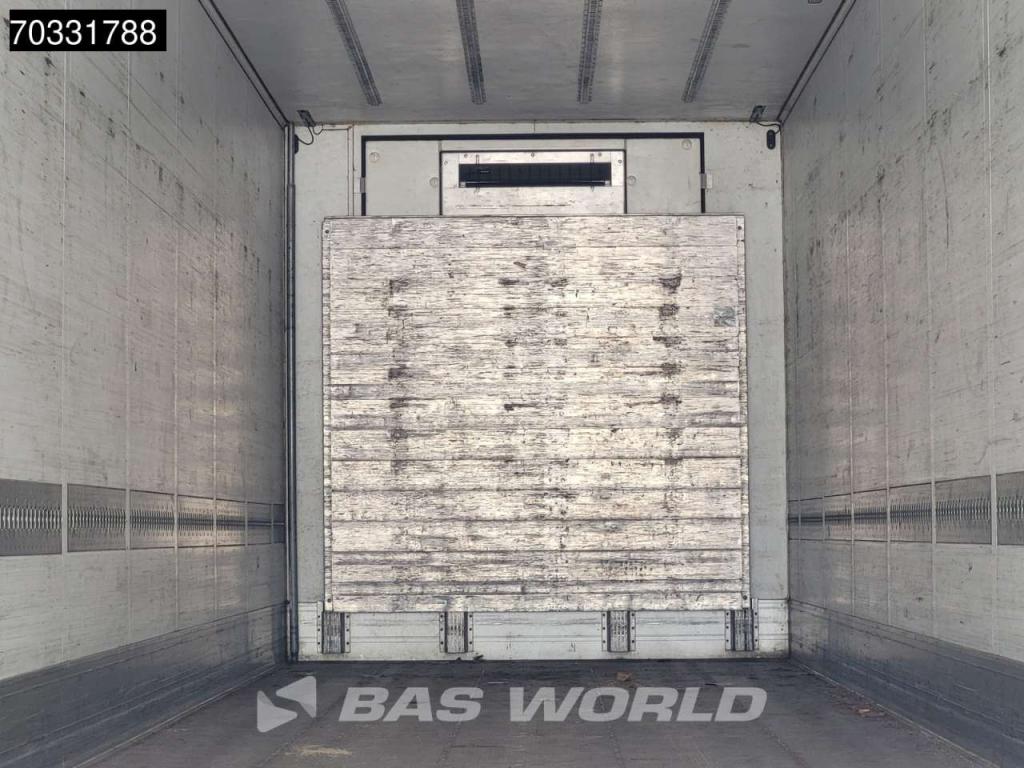 Schmitz SCB*S3B Tailgate Lift Axle 250x270cm Photo 13