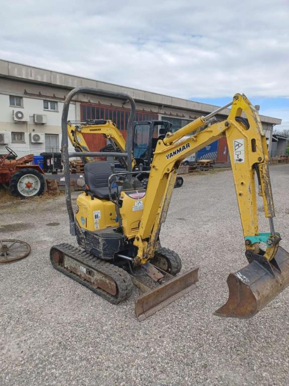 Yanmar ViO10 Photo 4