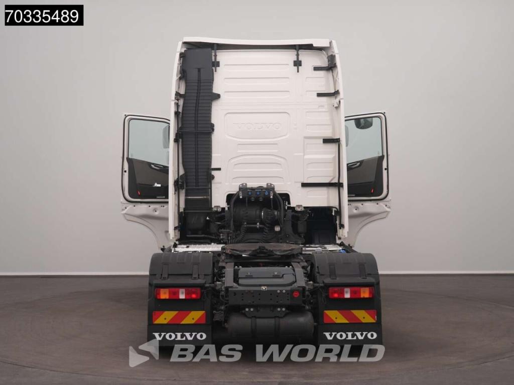 Volvo FH 500 4X2 XL 2x Tanks I-ParkCool ACC Photo 16