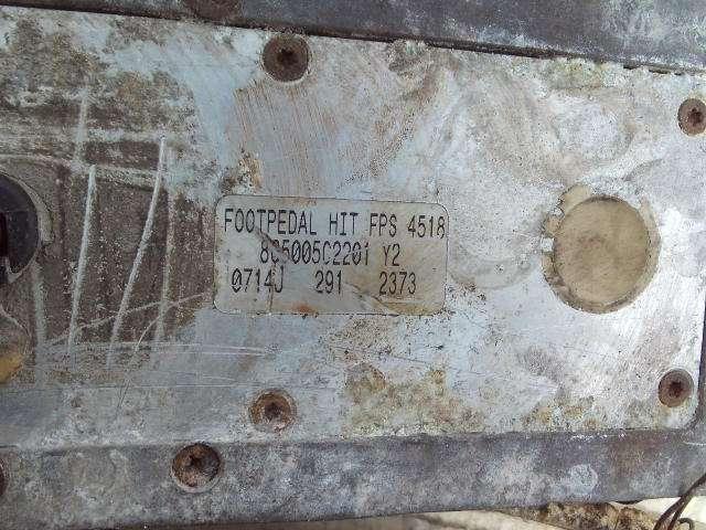 Accelerator pedal for Hitachi ZW310 Photo 4