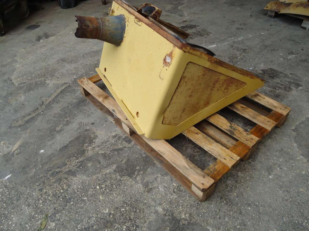 Hood and body panel for Fiat Allis FL10E Photo 1